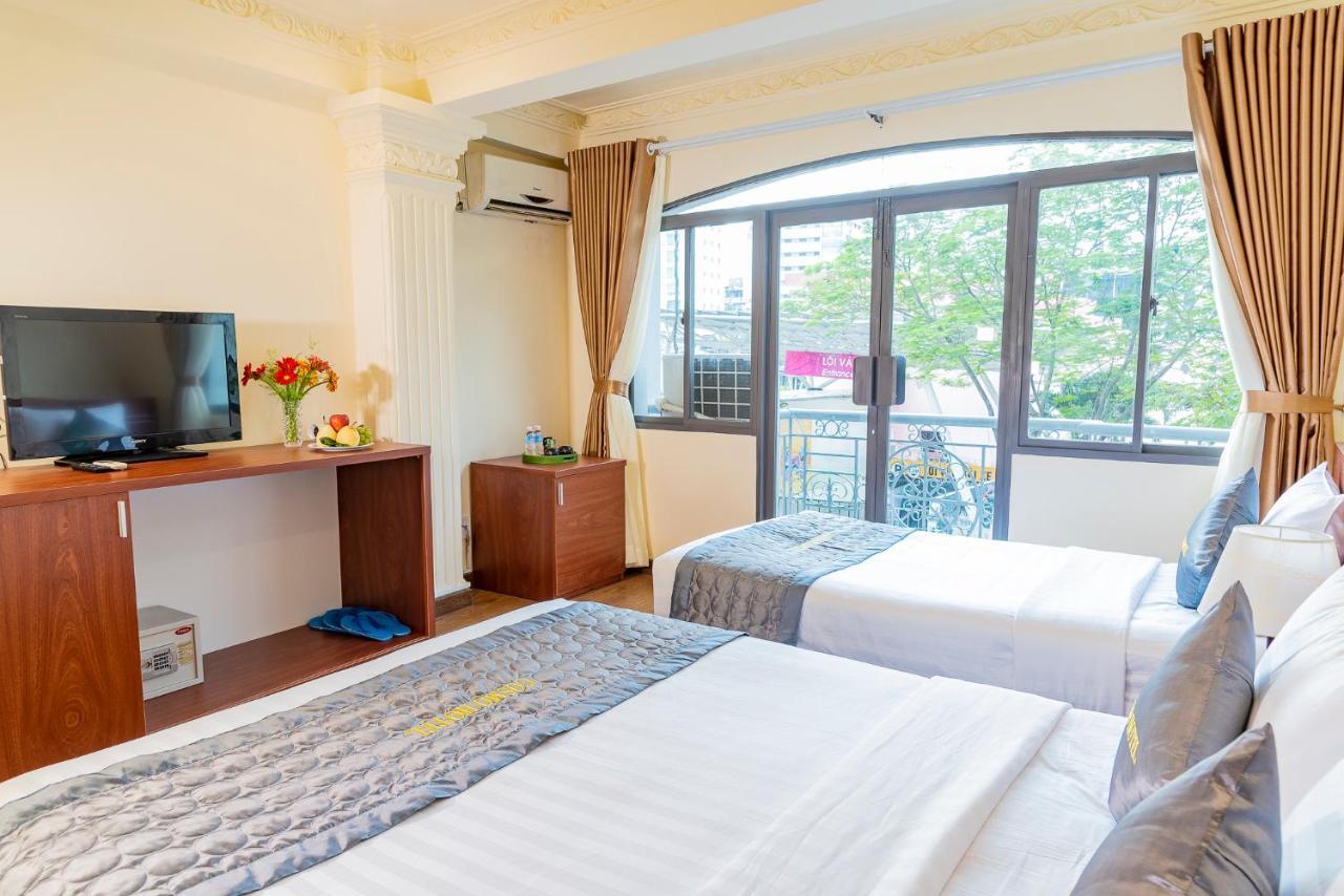Cosmo Square Hotel Ho Şi Min Dış mekan fotoğraf