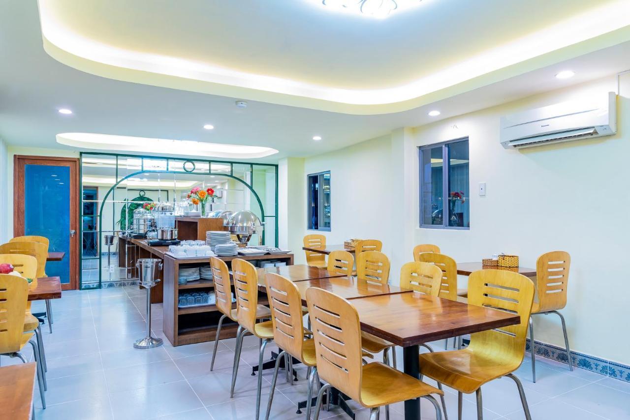 Cosmo Square Hotel Ho Şi Min Dış mekan fotoğraf